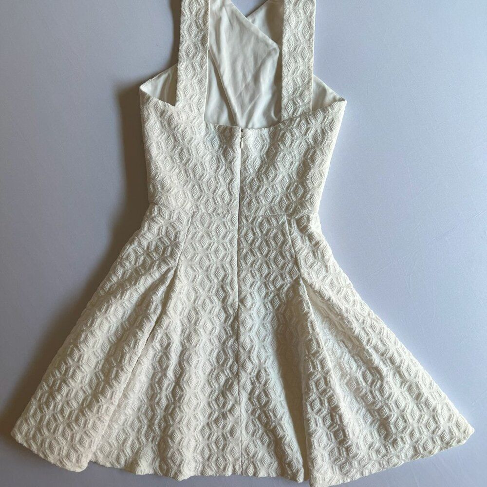 Hunter Bell Crisscross Woven Jacquard Dress in White Size 2 Bridal Bachelorette - Picture 6 of 8